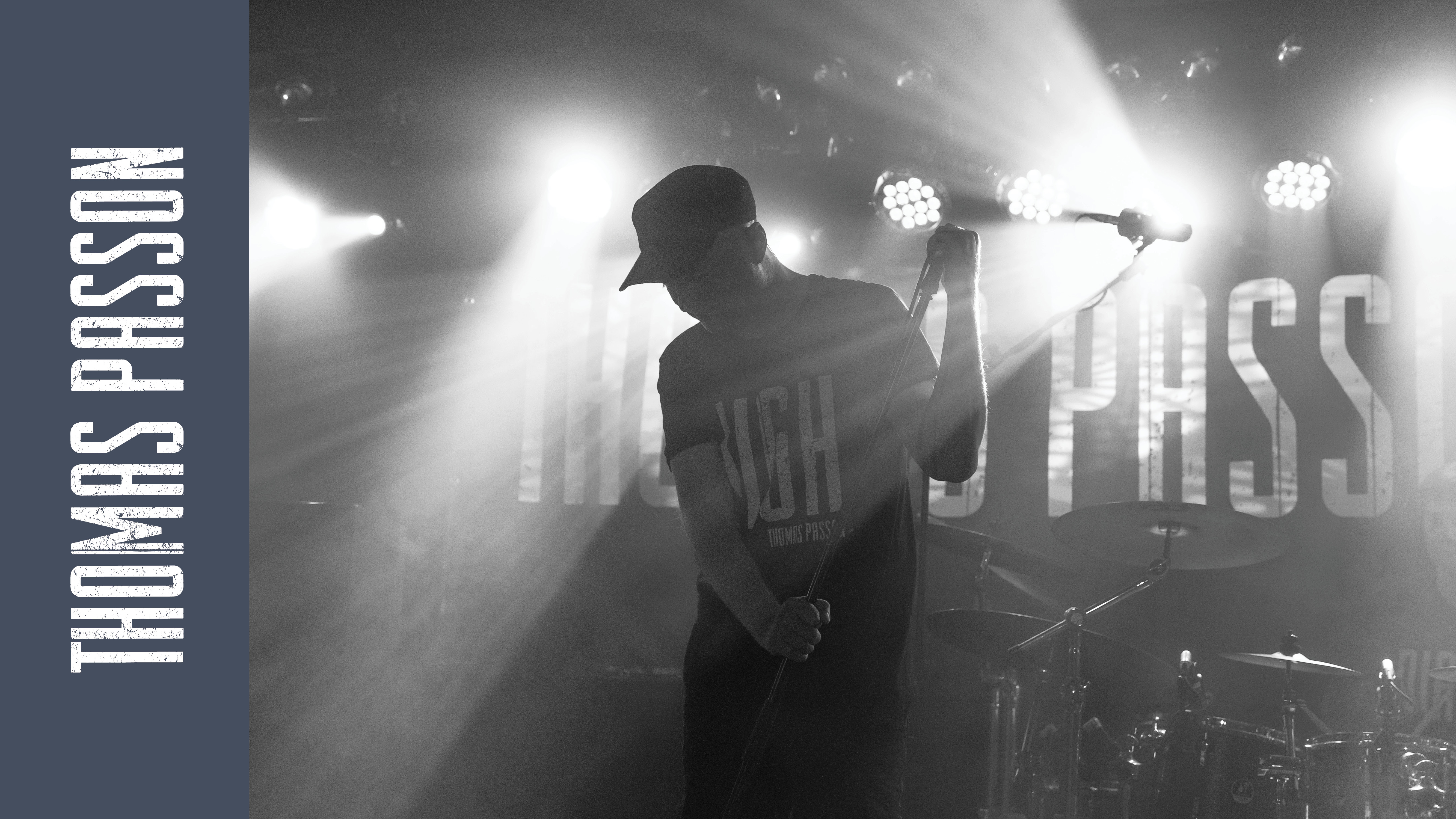 Standbild aus dem offiziellen Thomas Passon Video High live